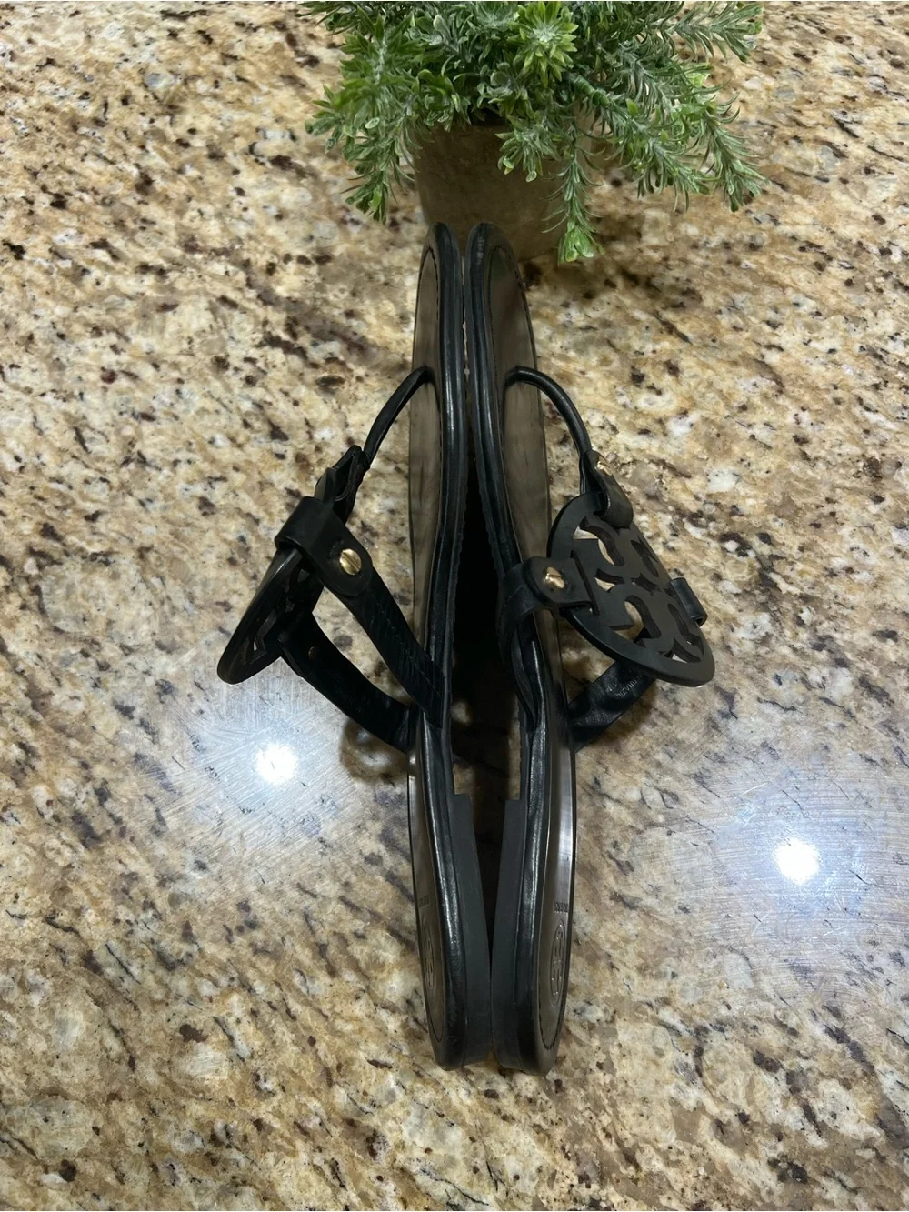 TORY BURCH Miller Black Leather Thong Sandal 11M